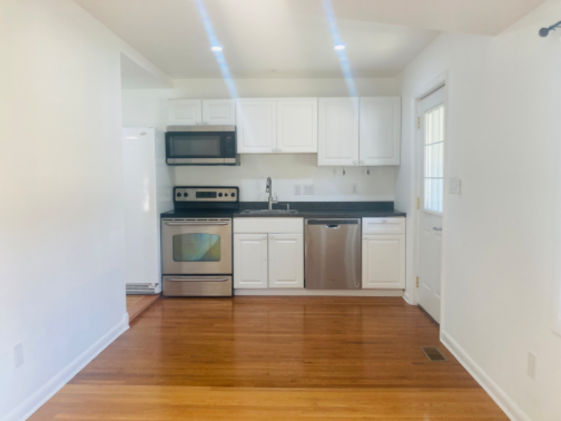 Tall Timbers Apartment: 18342 Clarke Rd