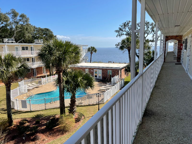 Pensacola Condo: 710 Scenic Hwy