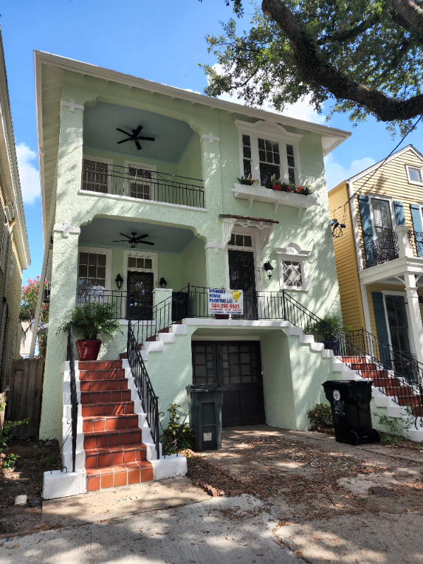 New Orleans House: 2309 St Charles Ave