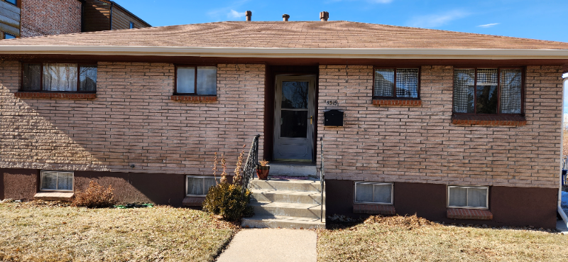 Littleton House: 5519 South Curtice Street