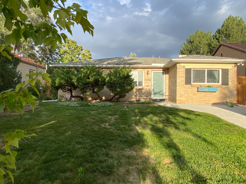 Denver House: 830 Newport St