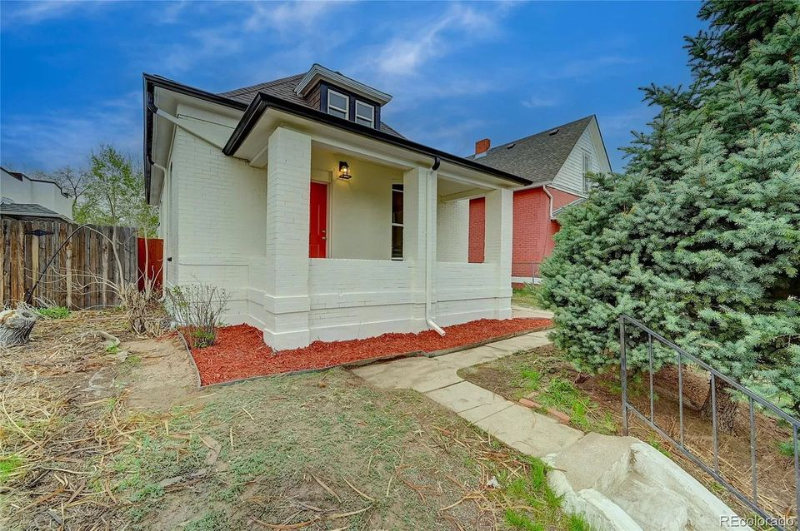 Denver House: 3136 N Elizabeth St
