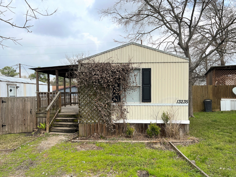 2 Bedroom Rental – 13235 Enchanted Ct., Willis, TX