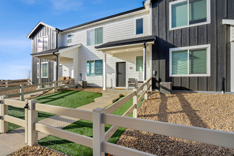 Ault Townhome: 720 Oregon Trail