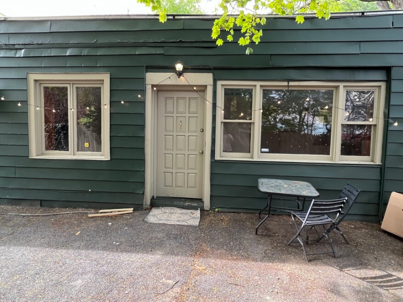 Albany House: 365 Hamilton St