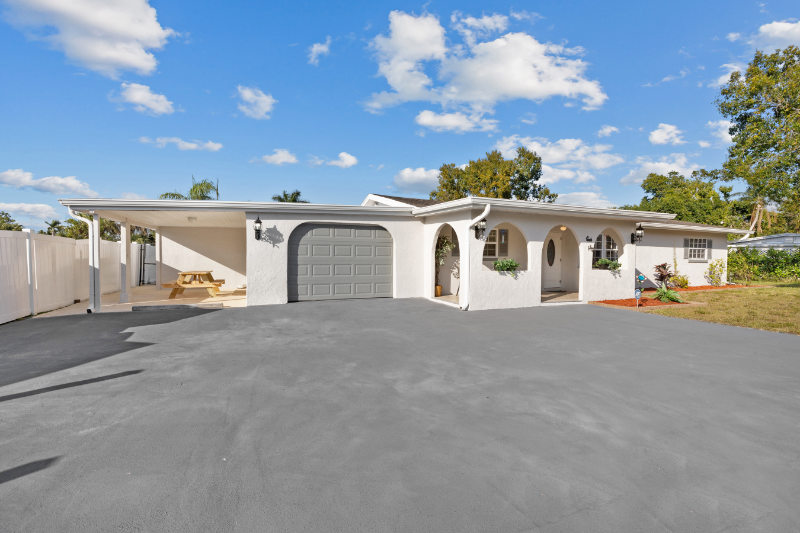 FORT MYERS House: 4530 UNDERWOOD DRIVE