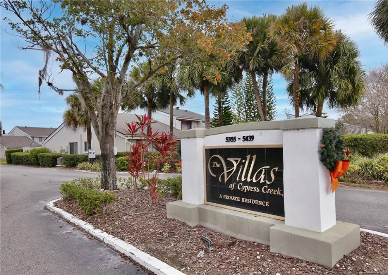 Orlando Condo: 5429 Vineland Rd