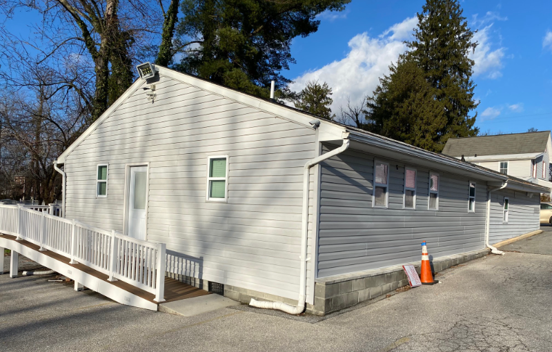 Reisterstown House: 438 Main st