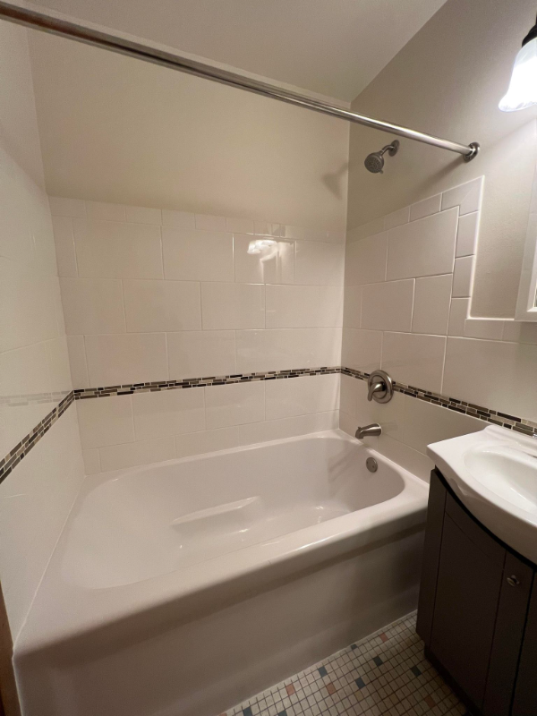 St Paul House: 2030 Brewster St