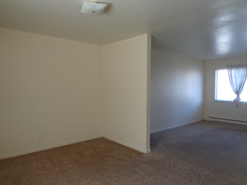 Fairborn Apartment: 713 Cedar Dr