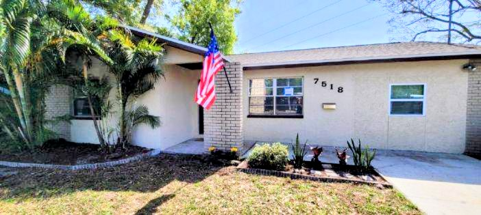 St Petersburg House: 7518 35th Ave n