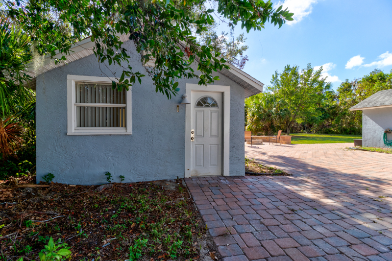Ormond Beach Apartment: 68 Fairview Ave