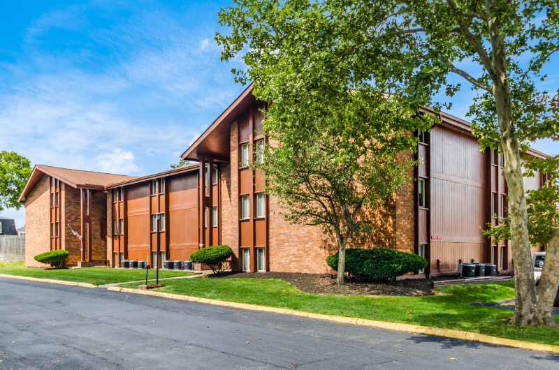 Columbus Apartment: 4443 Mobile Dr