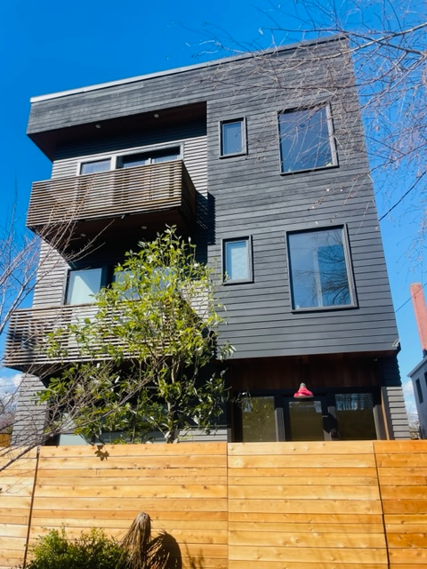 Portland Apartment: 231 NE Hancock St.