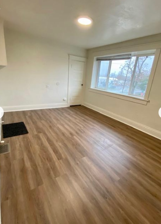 Salem Multiplex: 1434 Ferry St. SE