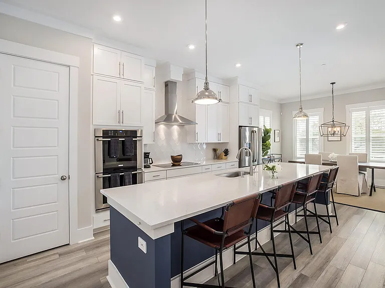 Mount Pleasant House: 549 Cooper Village Ln 29464