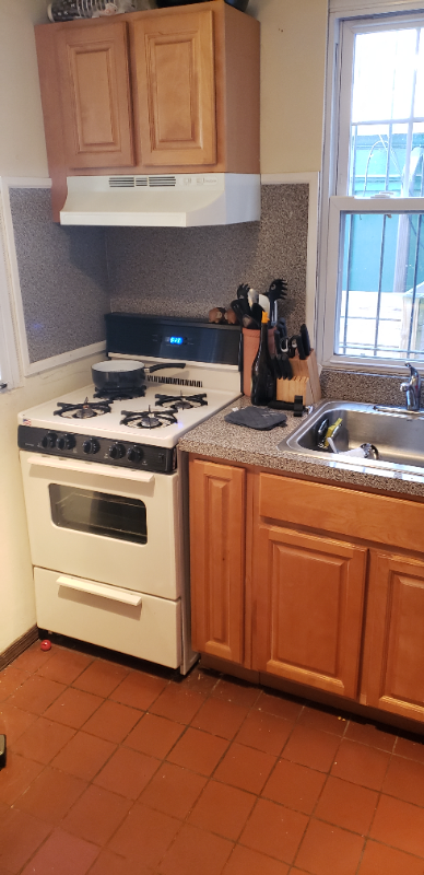 Philadelphia Apartment: 328 S 43rd St