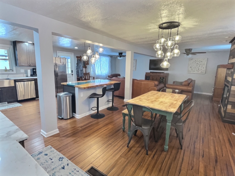 Slippery Rock House: 437 New Castle Street