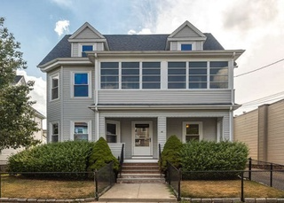 WATERTOWN Apartment: 40 Prentiss street