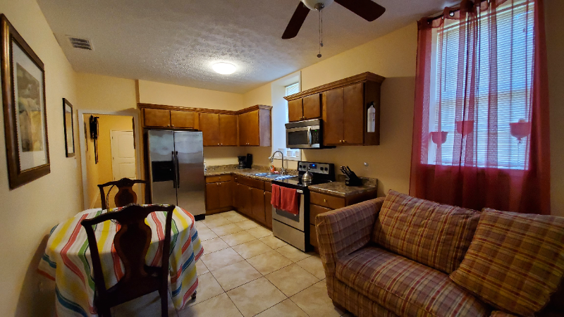 Ellenwood House: 4168 conner drive