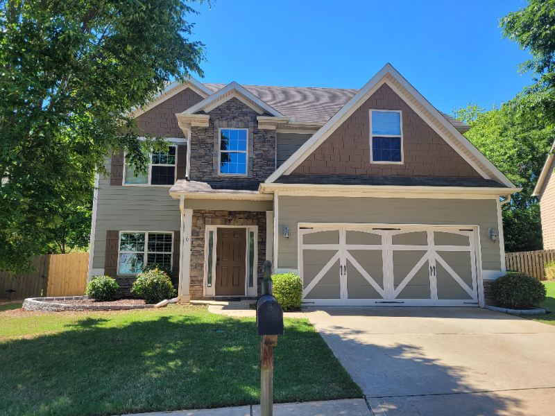 Newnan House: 10 chickapee ct