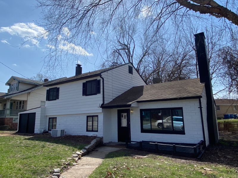 Alton House: 3325 Brown Street