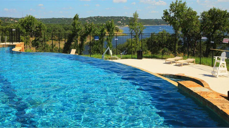 Lago Vista House: 8200 PRAIRIE RYE DR