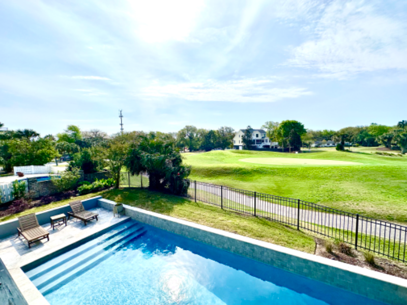 Isle of Palms House: 3 Intercoastal Court