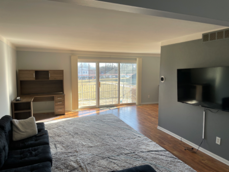 Bloomfield hills Condo: 500 N fox hills dr