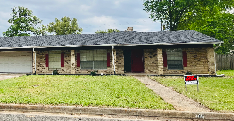 Longview House: 408 Sheffield Dr