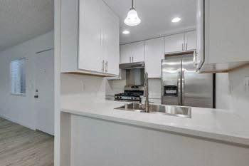 newport beach House: 1409 Superior Ave