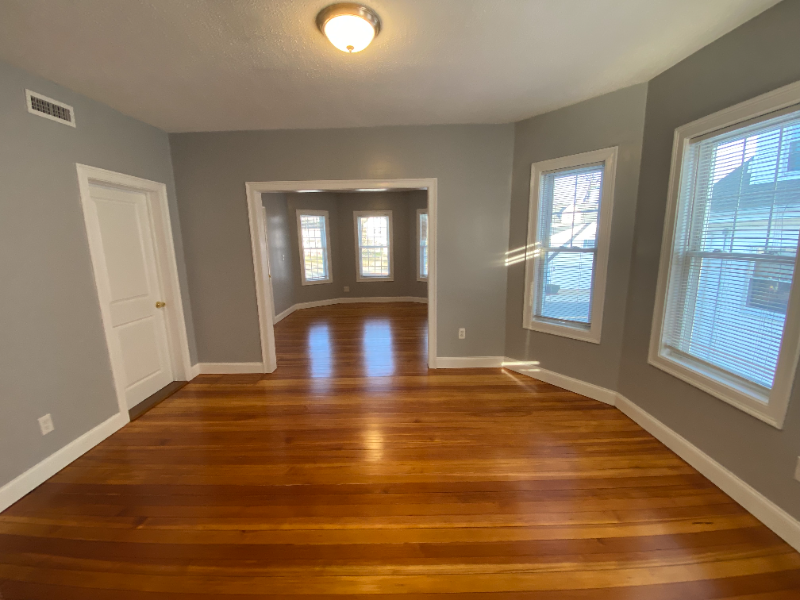 Melrose Apartment: 824 Main St