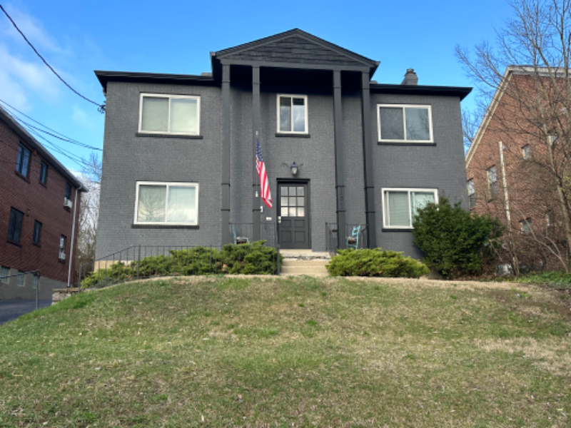 Cincinnati Apartment: 1271 Morten Ave