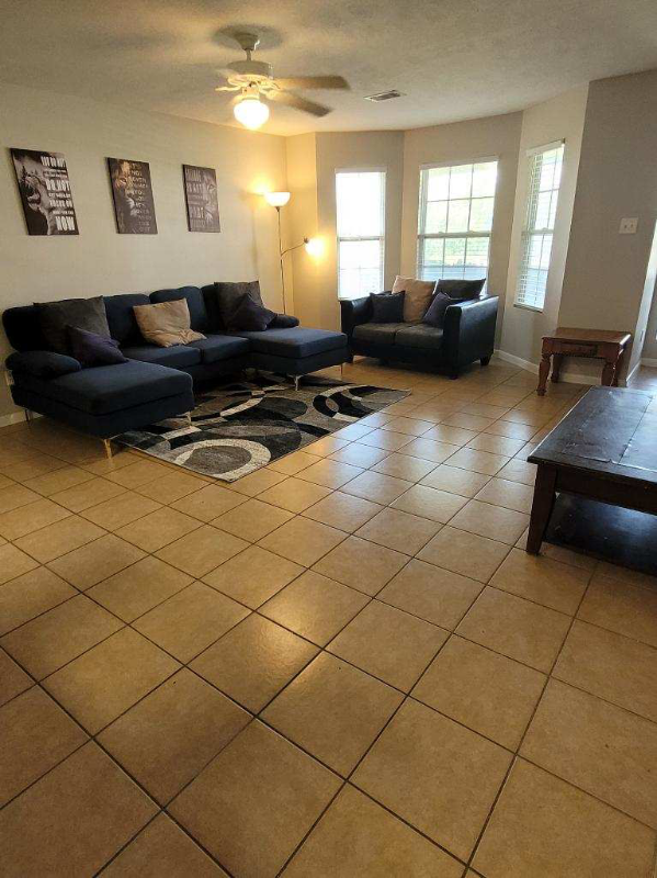 Prairie View House: 23341 Richards Rd