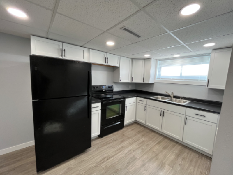 Wayne Apartment: 522 E 5th St
