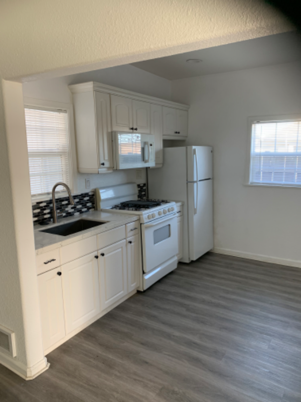 Oakland Apartment: 2019 E. 20th Street