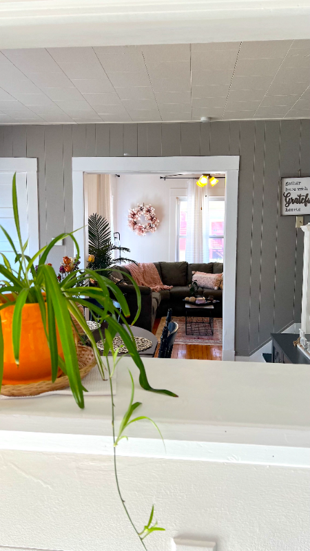 Utica House: 33 Higby Rd