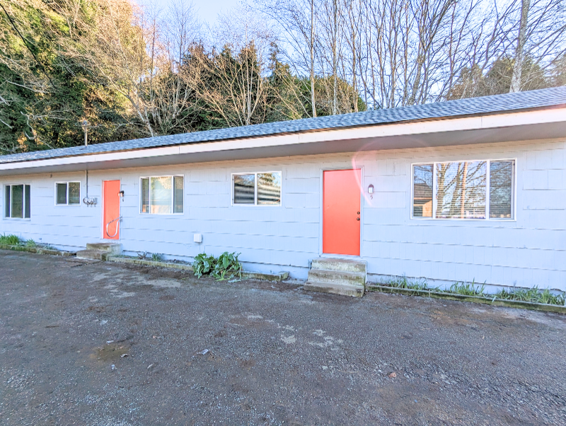 Coos Bay Multiplex: 63671 Harriet Rd