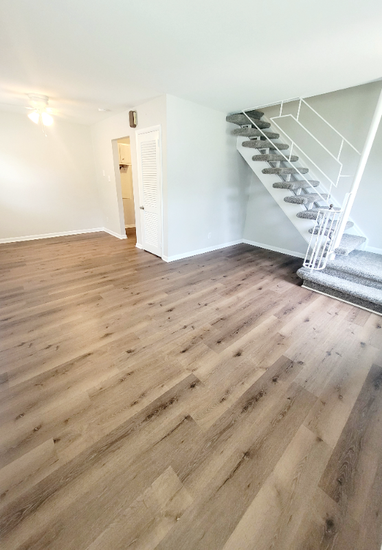 Norfolk Townhome: 7456 Hampton Blvd