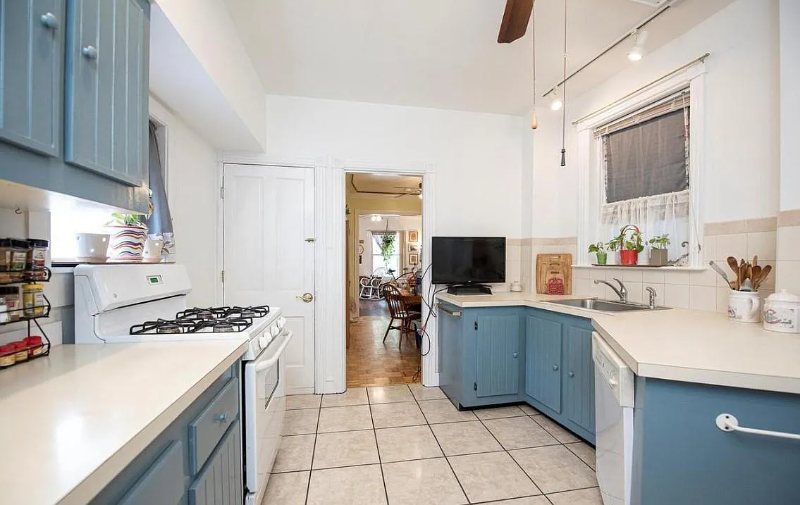 Phoenixville Townhome: 505 Washington Ave