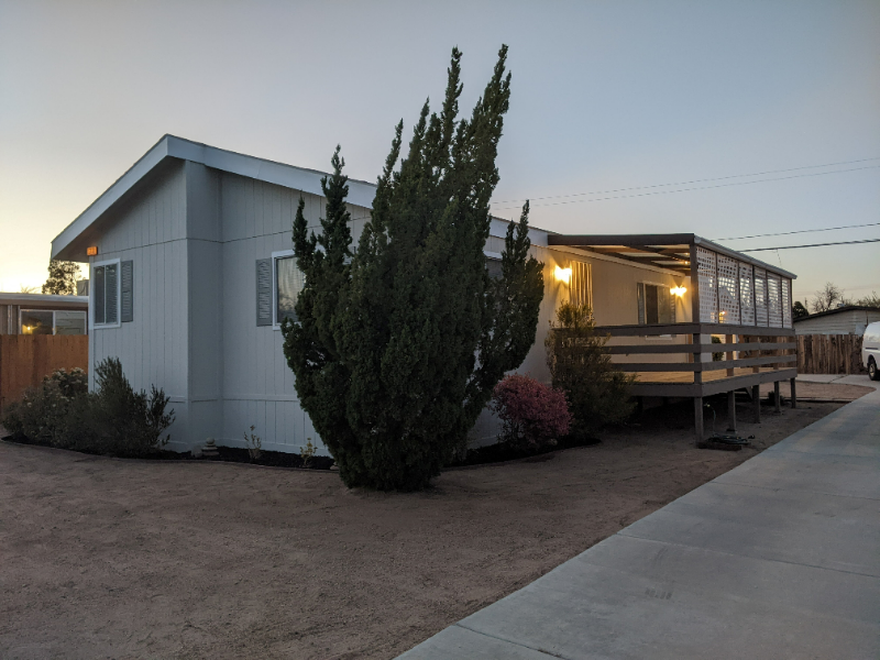 Hesperia House: 19018 Westlawn Street