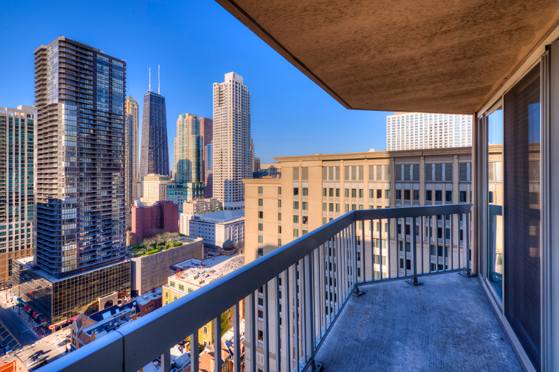 chicago House: 70 west huron street