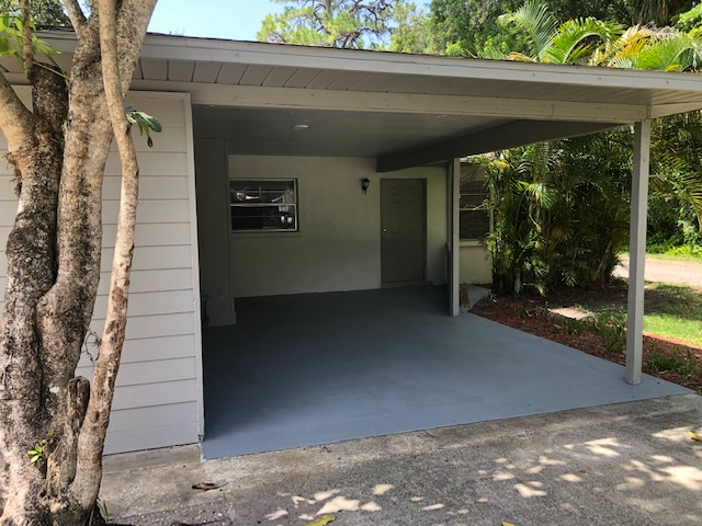 BRADENTON Multiplex: 2308 52nd Ave Dr W