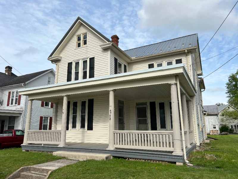 Lemasters House: 4798 Steele Ave