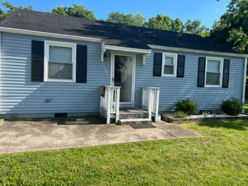 Nashville House: 5925 Carl Place