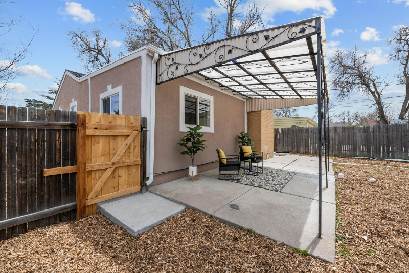 Denver House: 895 Grove Street