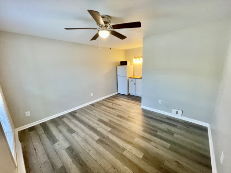 West Jefferson Apartment: 603 S Jefferson Ave.