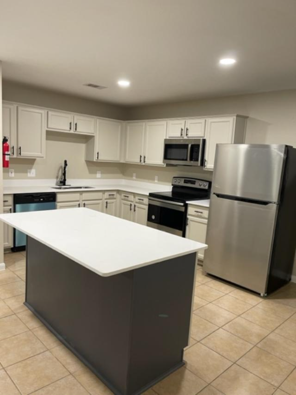 Prairie View House: 23381 High Point St