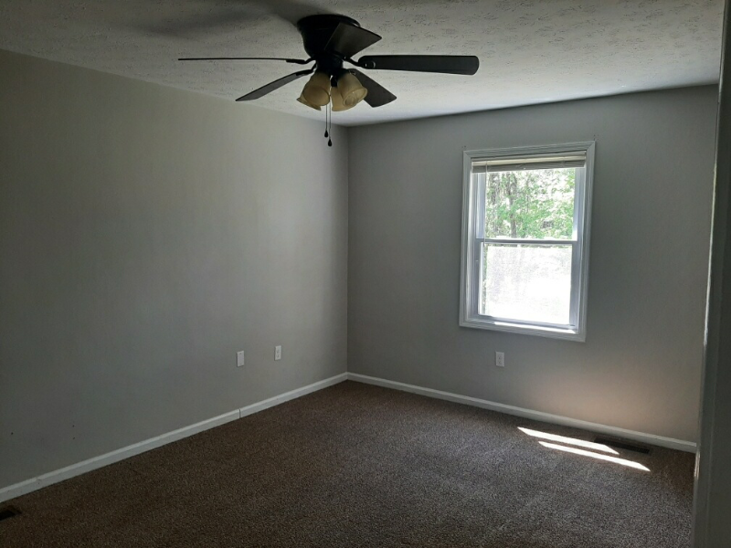 Paducah House: 302 Molloy