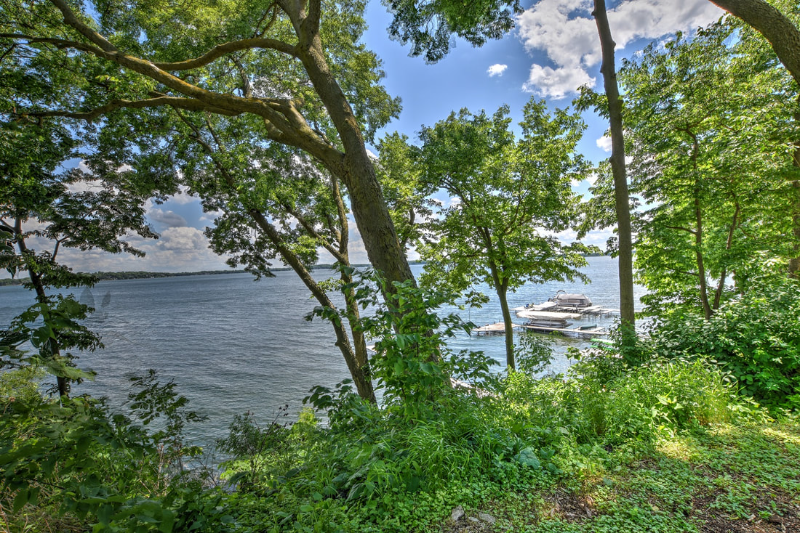 Madison Apartment: 933 Spaight Street